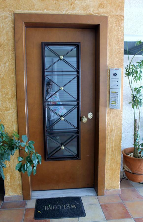 Cozy Studio Apartment In Pireus Exterior photo