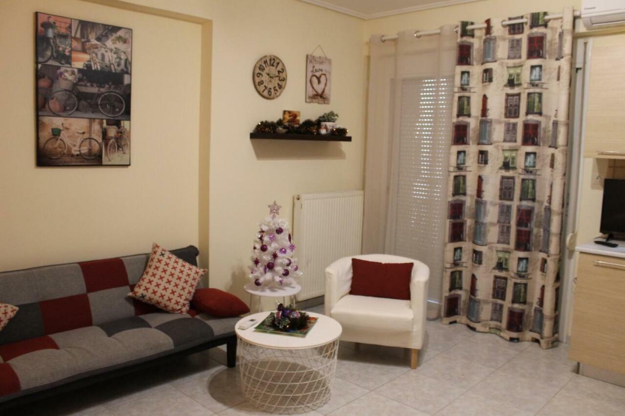 Cozy Studio Apartment In Pireus Exterior photo